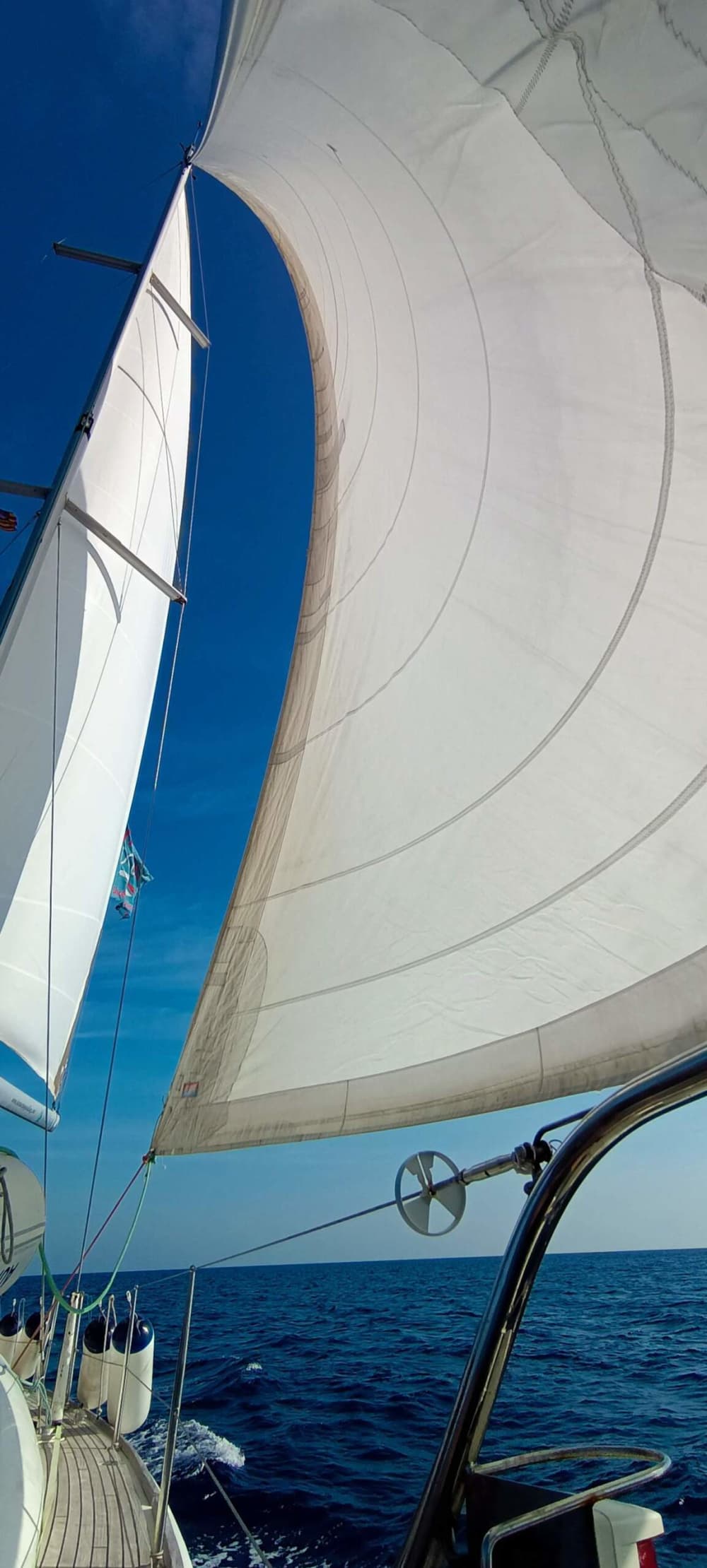 Private 4-hour sailing excursion in Barcelona.