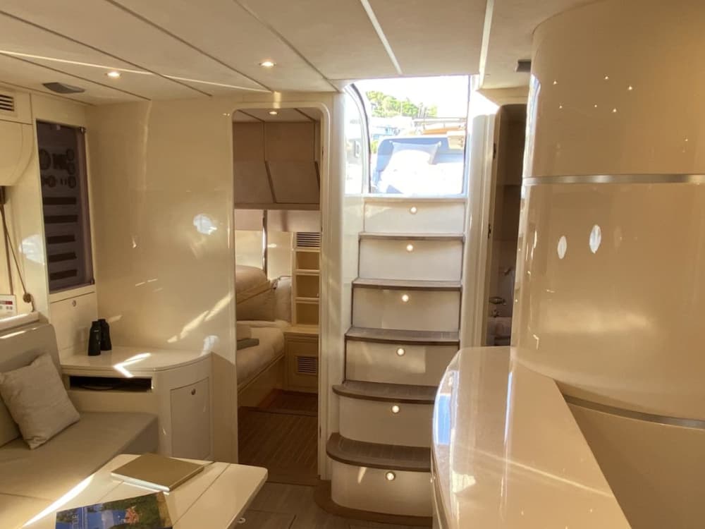 Heldagsutflykt med yacht i Saint-Tropez-bukten och den franska rivieran
