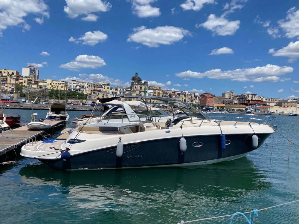 Crociera di 7 Ore: Scopri la Costiera Amalfitana e Sorrentina e la Magia di Capri