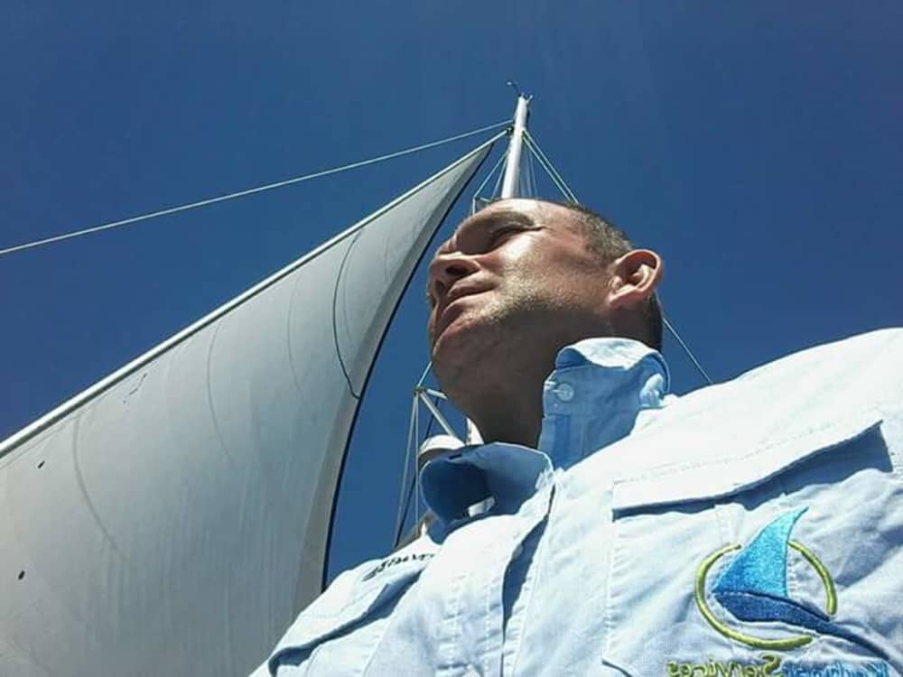 Découvrez Le Lavandou lors d'une excursion en voilier d'une journée.