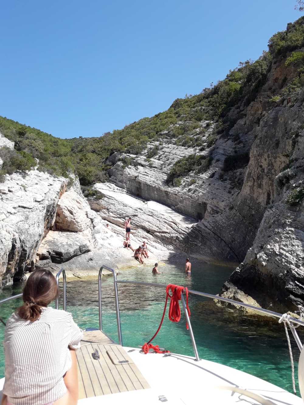 Private boat trip around Vis on a motorboat