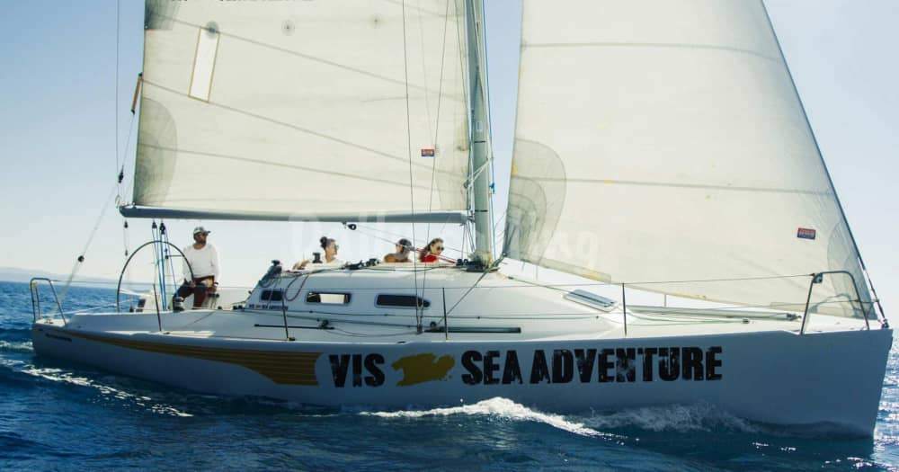 Full-day sailing experience in Vis