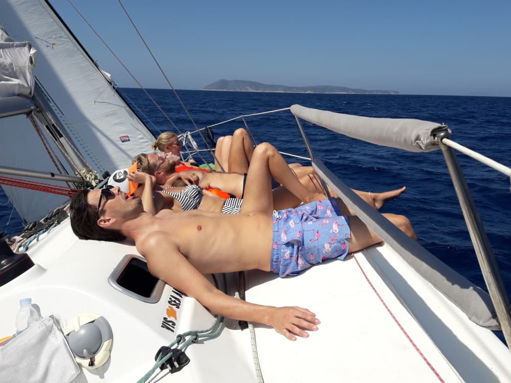 Full-day sailing experience in Vis