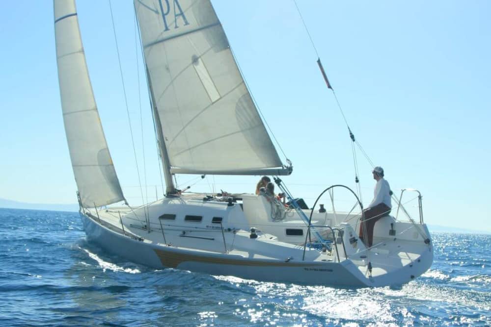 Full-day sailing experience in Vis