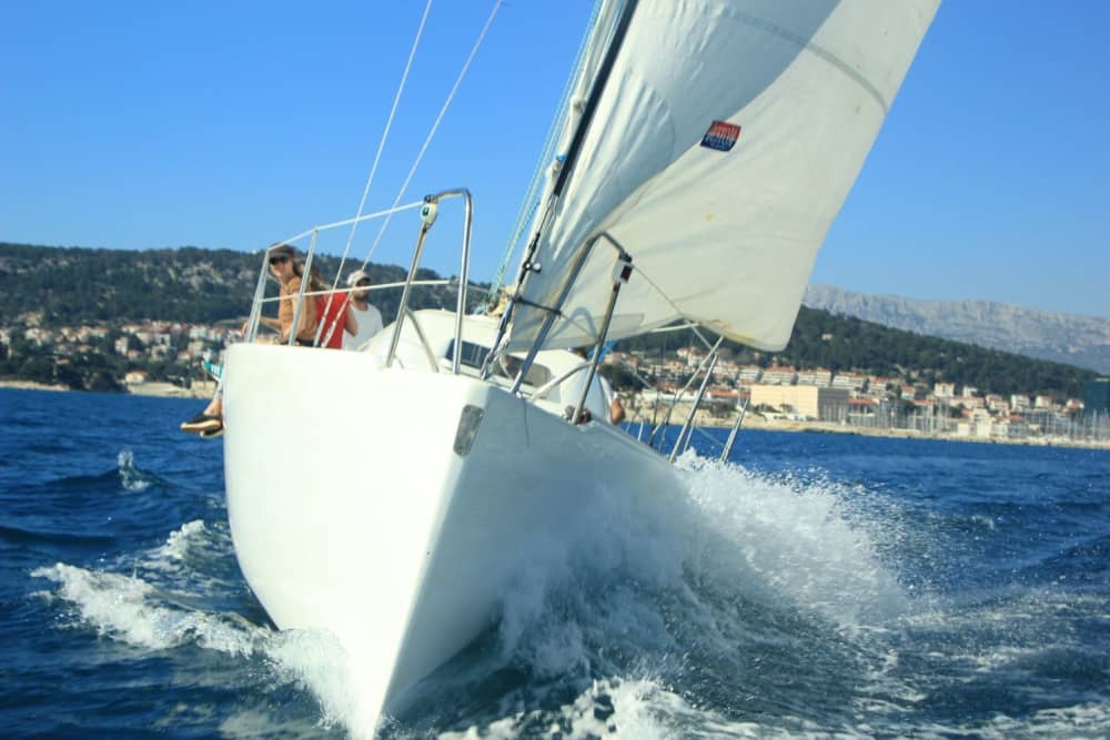 Full-day sailing experience in Vis