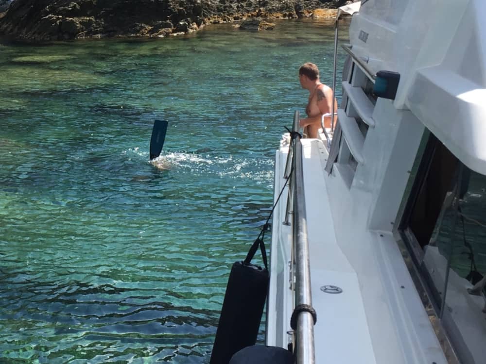 Scopri Saint-Mandrier-sur-Mer con una gita in motoscafo di un'intera giornata