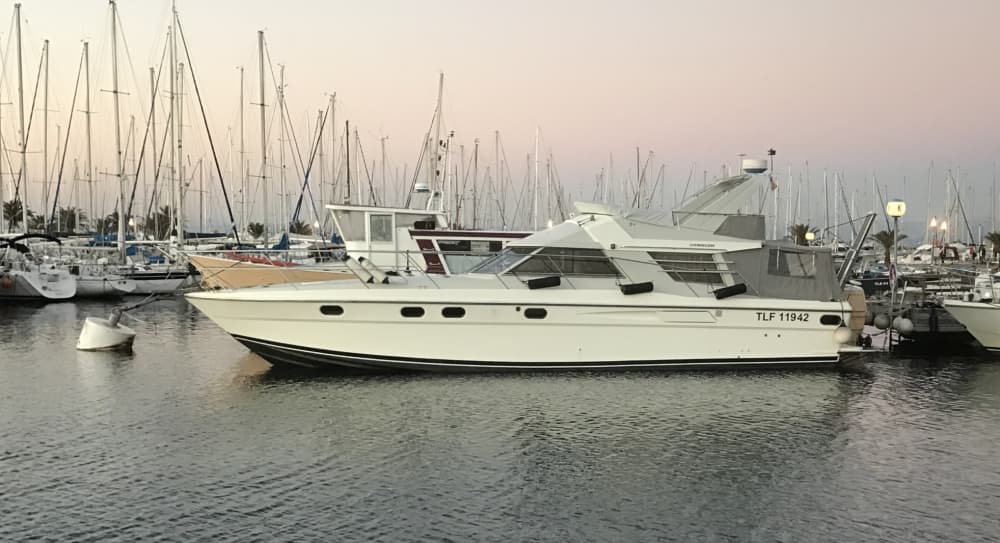 Entdecken Sie Saint-Mandrier-sur-Mer bei einer ganztägigen Motorbootfahrt