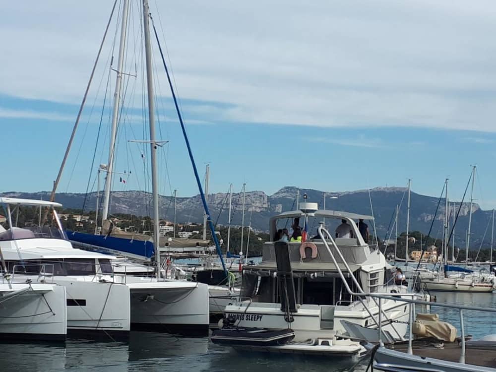 Descoperiți Saint-Mandrier-sur-Mer într-o excursie de o zi întreagă cu barca cu motor
