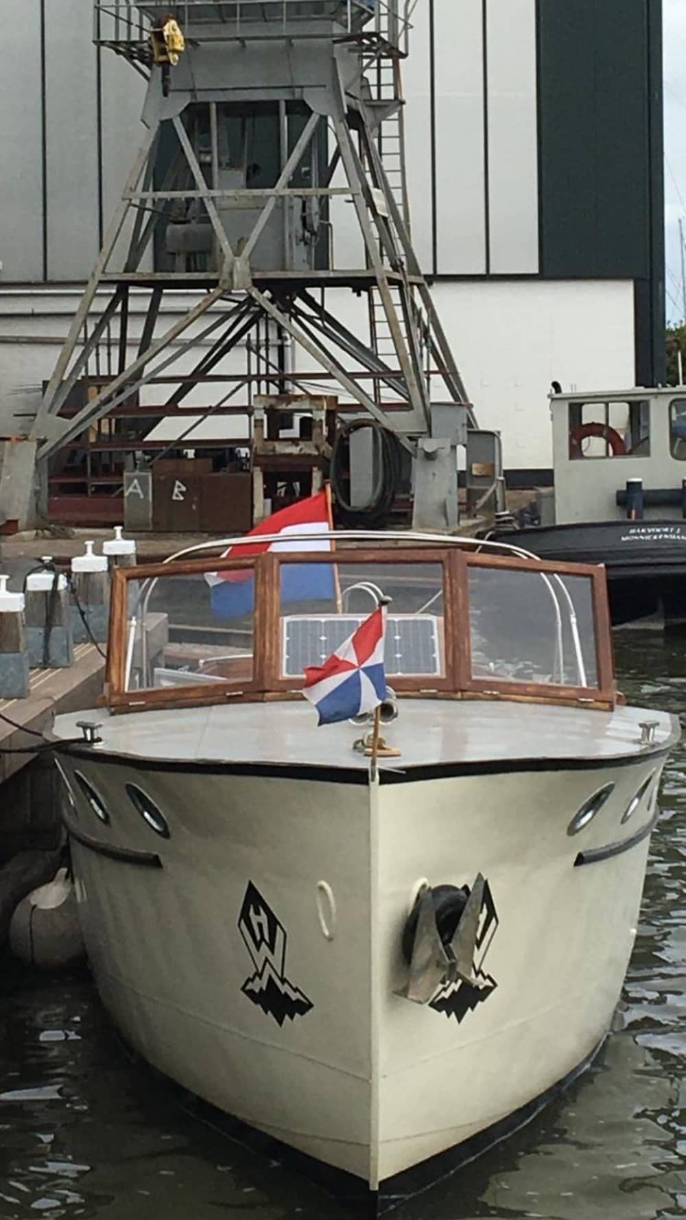 Half-day Hoorn discovery: Your short escape on a motorboat