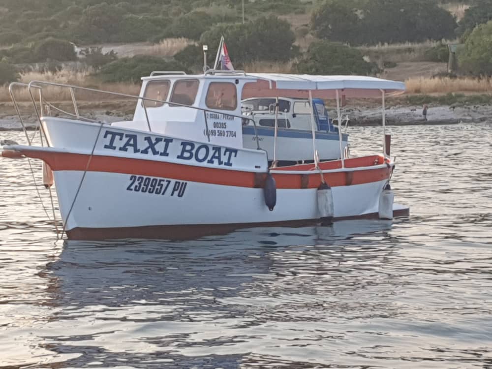 Pula escape: 2h15 of relaxation on a motorboat