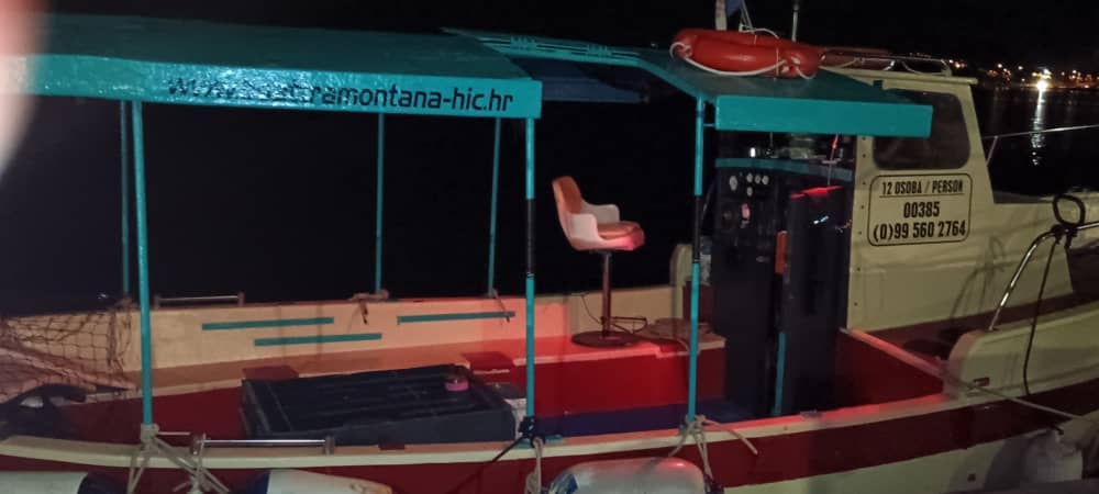 Pula escape: 2h15 of relaxation on a motorboat