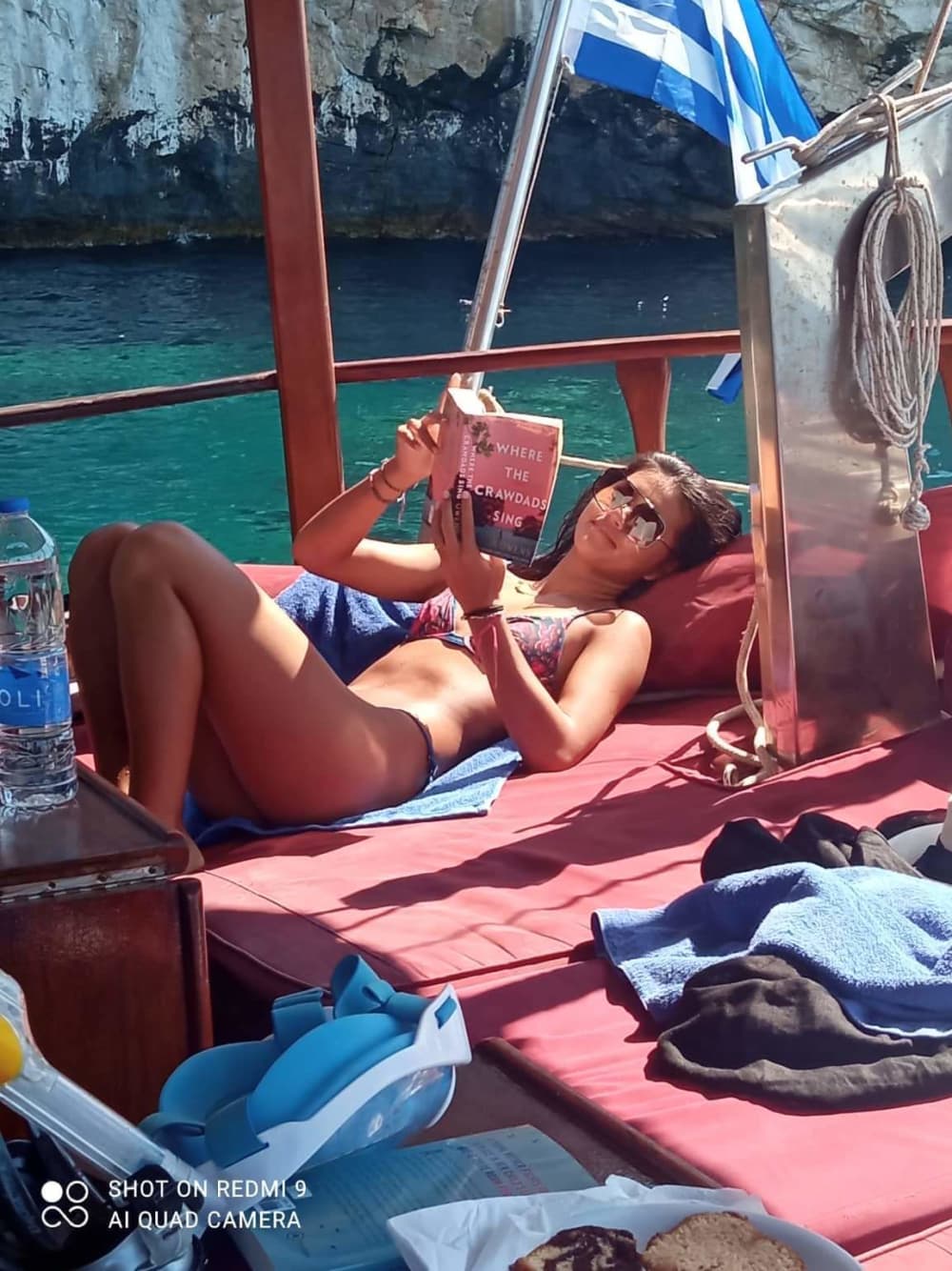 Tu escapada VIP a Piso Livadi: Un viaje de 3h30 en un goleta.