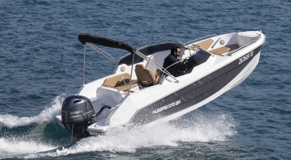 Your private motorboat for a day around Trogir