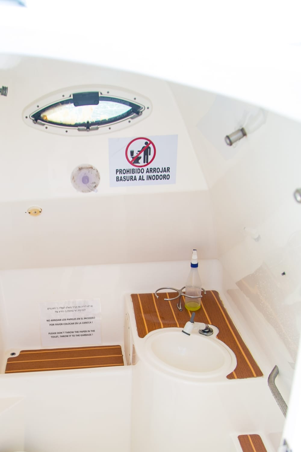 Profitez d'une journée complète sur un bateau à moteur à Carthagène