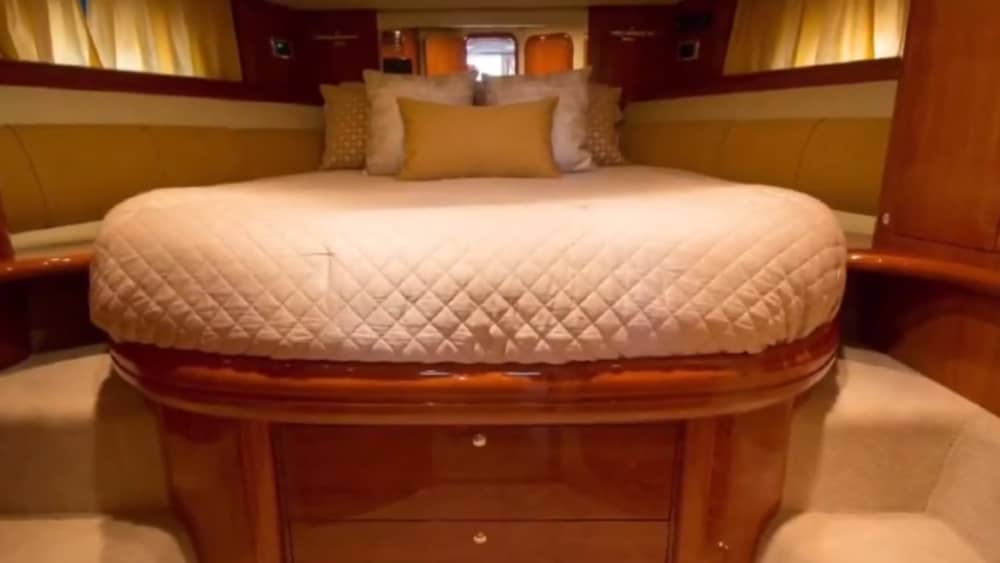 Njut av 8 timmar på en motorbåt i Porto Santo Stefano