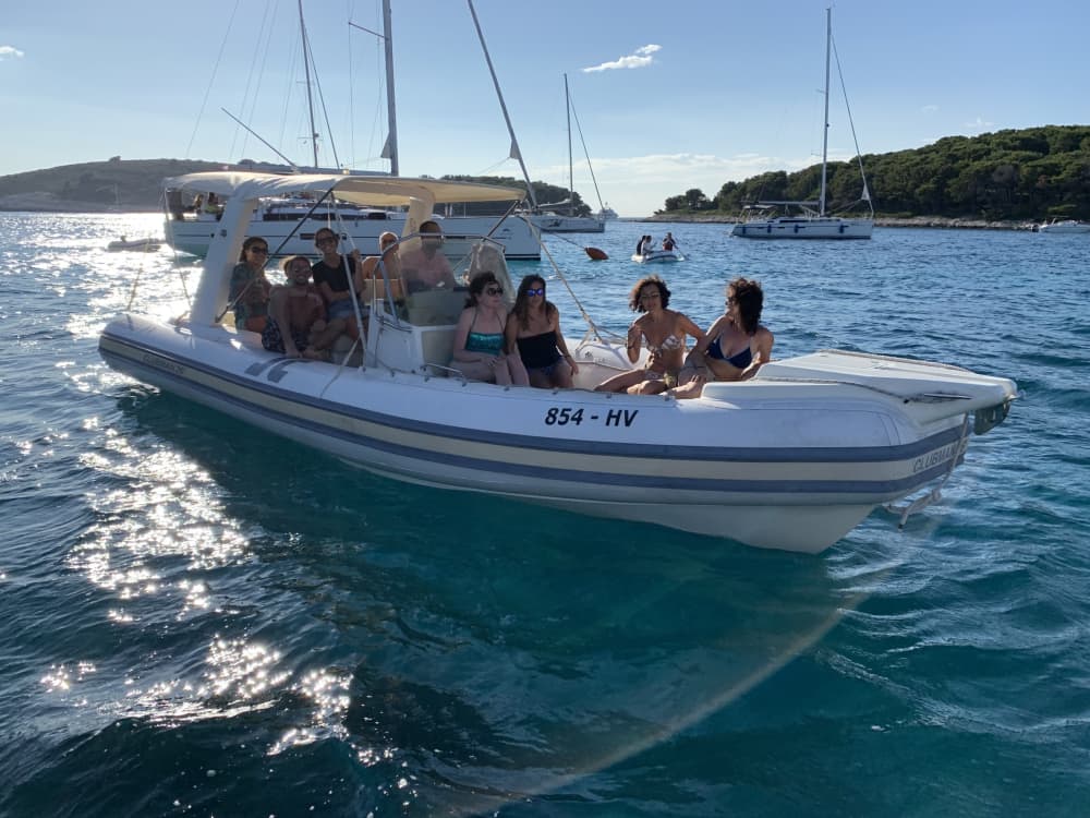 6-godzinna malownicza wycieczka pływacka – z Hvaru na Wyspy Paklińskie