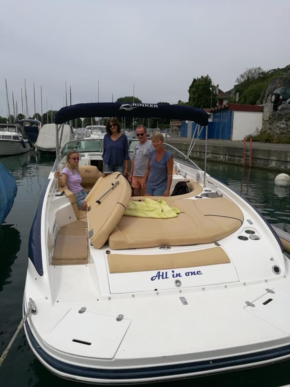 3-Hour Private Cruise on Lake Geneva