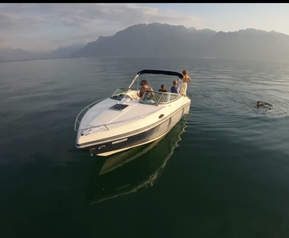 3-Hour Private Cruise on Lake Geneva