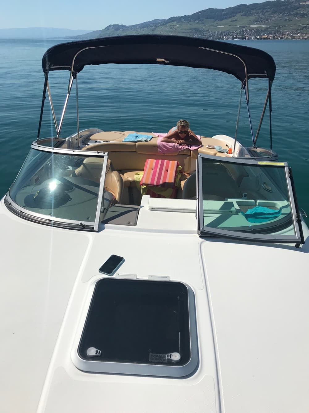 3-Hour Private Cruise on Lake Geneva