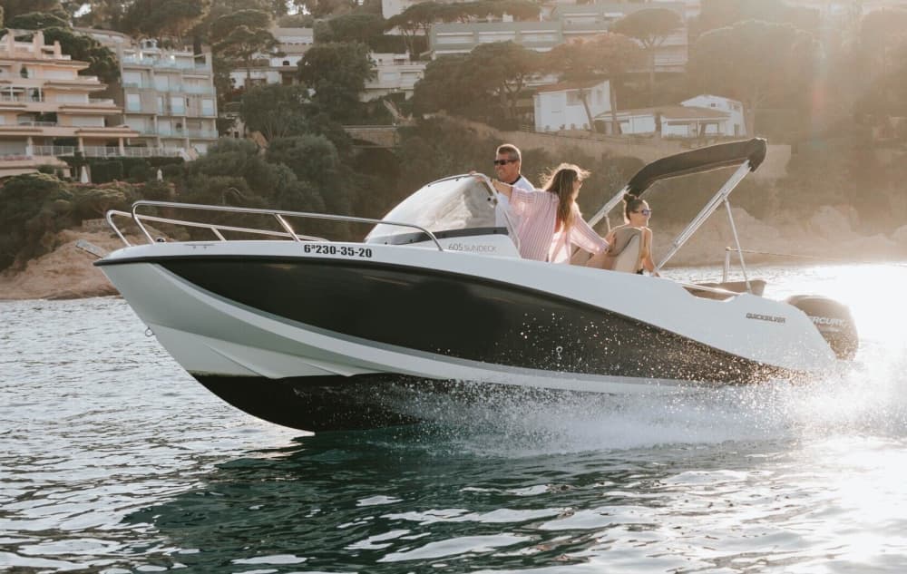 Excursión en barco de 4 horas por la Costa Brava