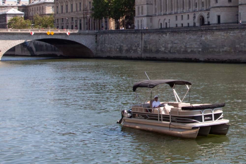 Magiska Paris: En kryssning till historiens hjärta och ikoniska monument