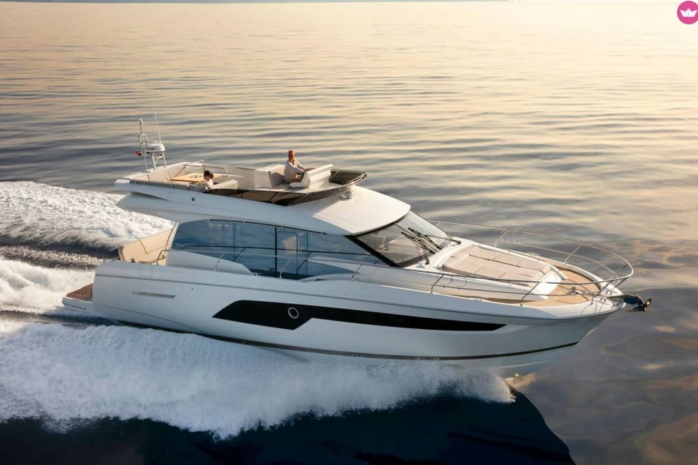 A prestigious day at sea and exclusive service