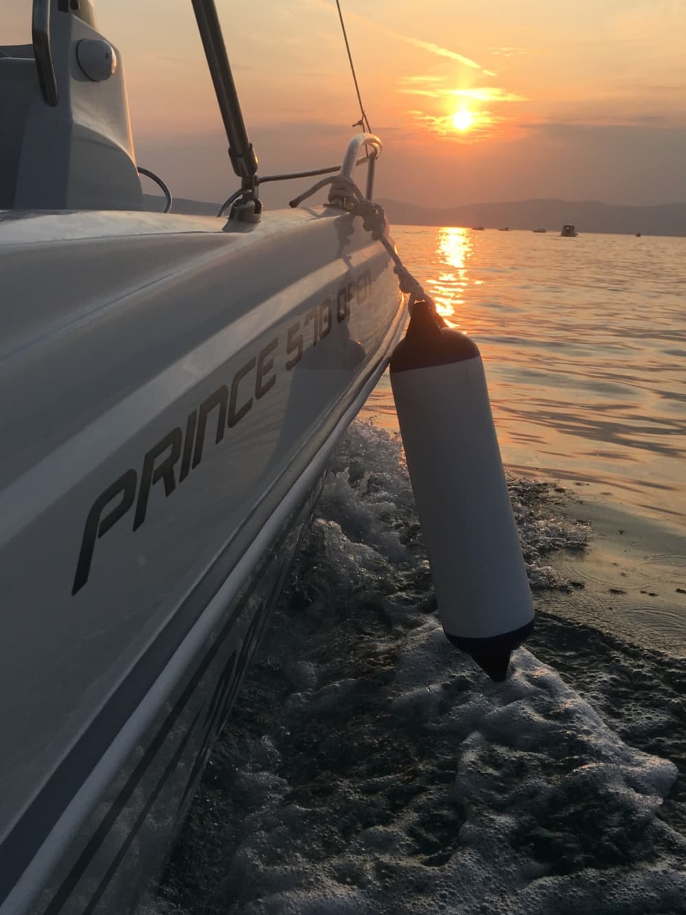 Cruise van Split naar verborgen baaien en helder water