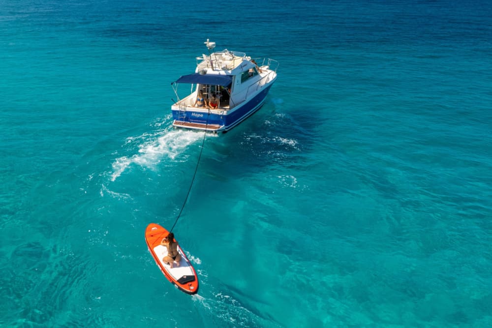 6 timmar sol runt Novalja på en motorbåt