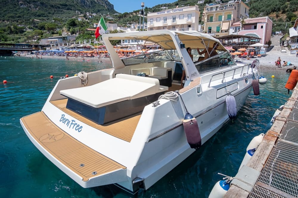 Capri vom Meer aus: Private Kreuzfahrt ab Nerano