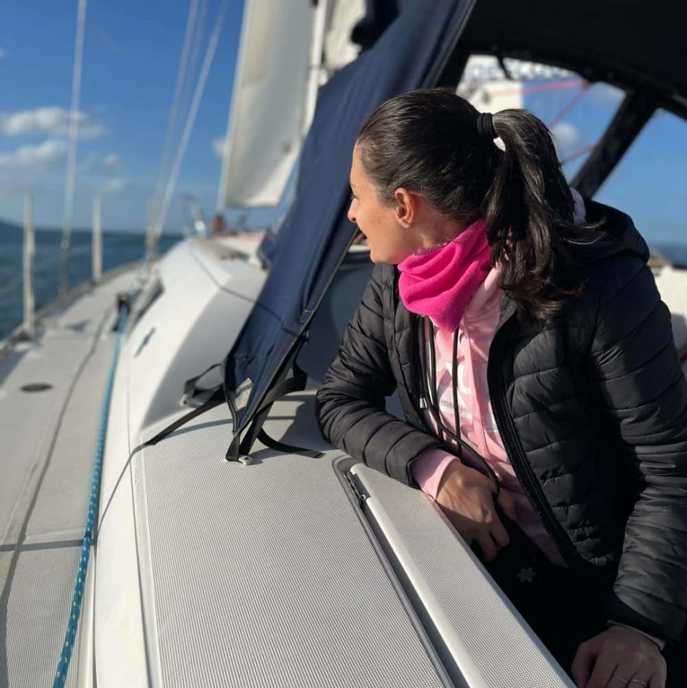 8 uur zeilen langs de kust van Baiona