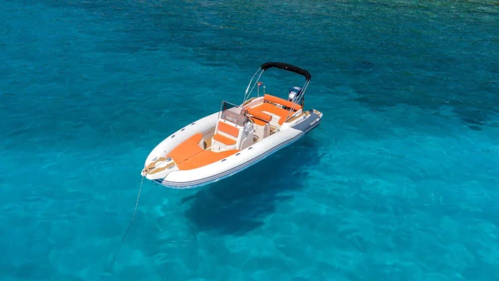 Ein Tag in Trogir auf einem Motorboot