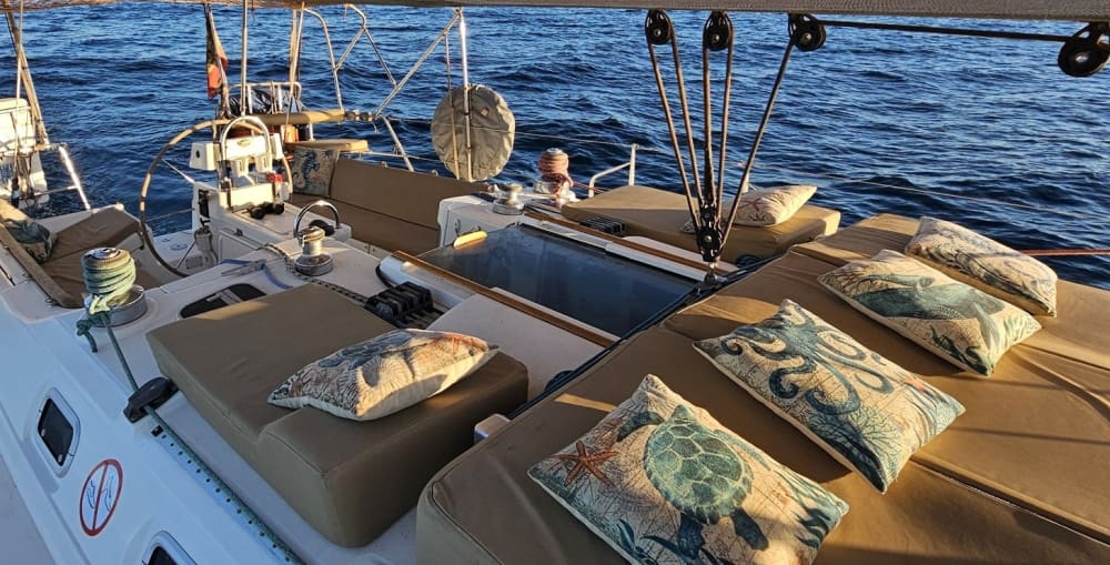 Découvrez Santa Pola lors d'une excursion en voilier d'une journée.