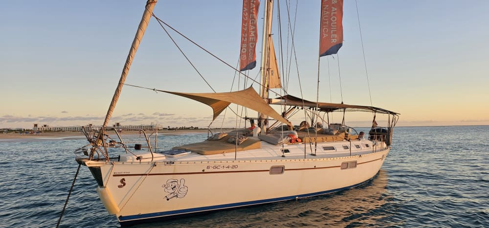 Découvrez Santa Pola lors d'une excursion en voilier d'une journée.