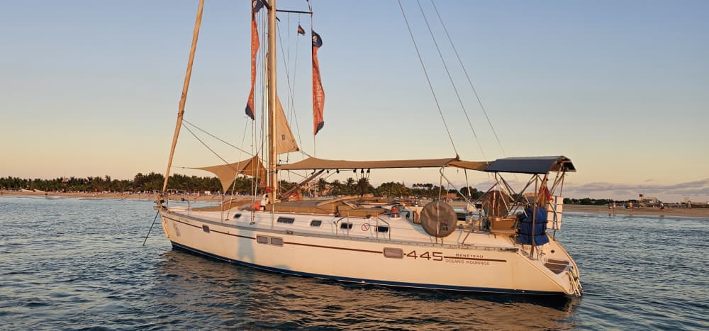 Découvrez Santa Pola lors d'une excursion en voilier d'une journée.