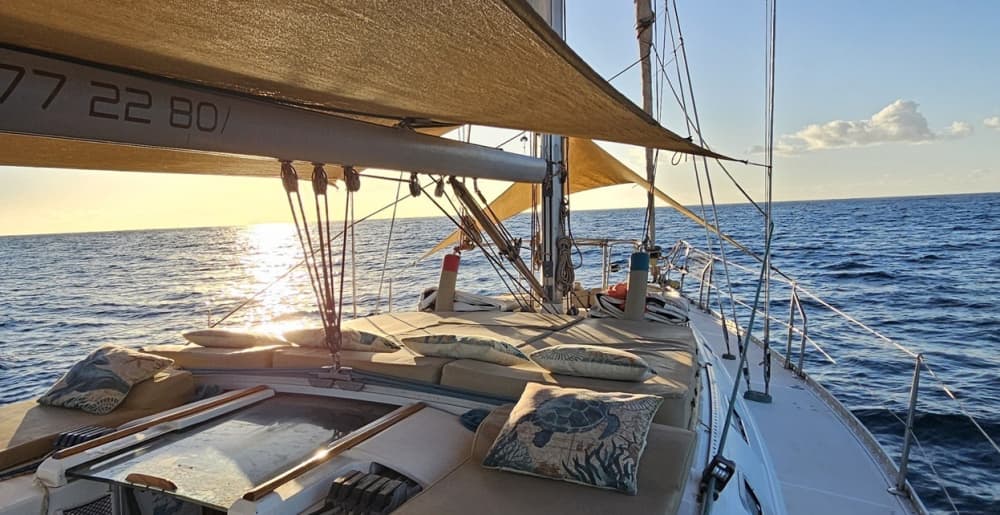 Découvrez Santa Pola lors d'une excursion en voilier d'une journée.