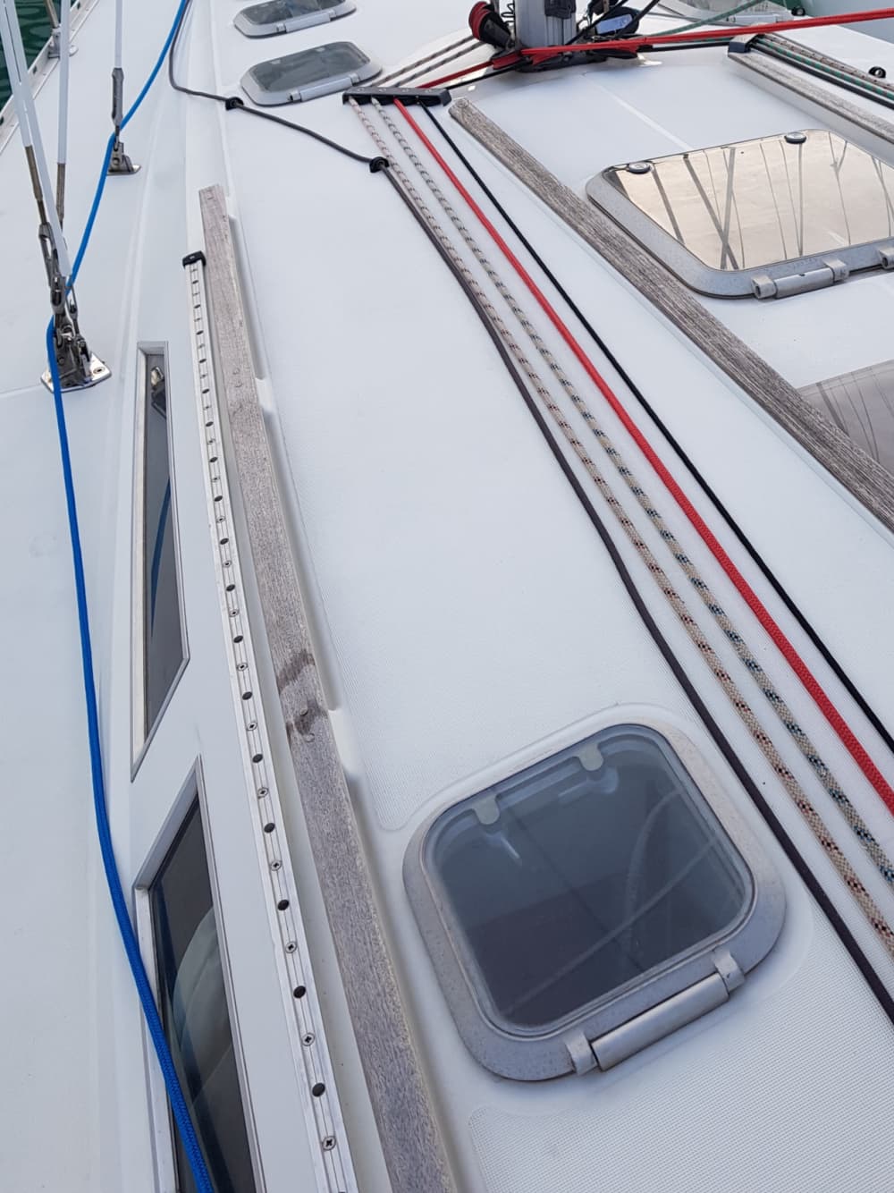 Votre escapade privée à Villeneuve-Loubet : 9 h de pure liberté et de bonnes ondes