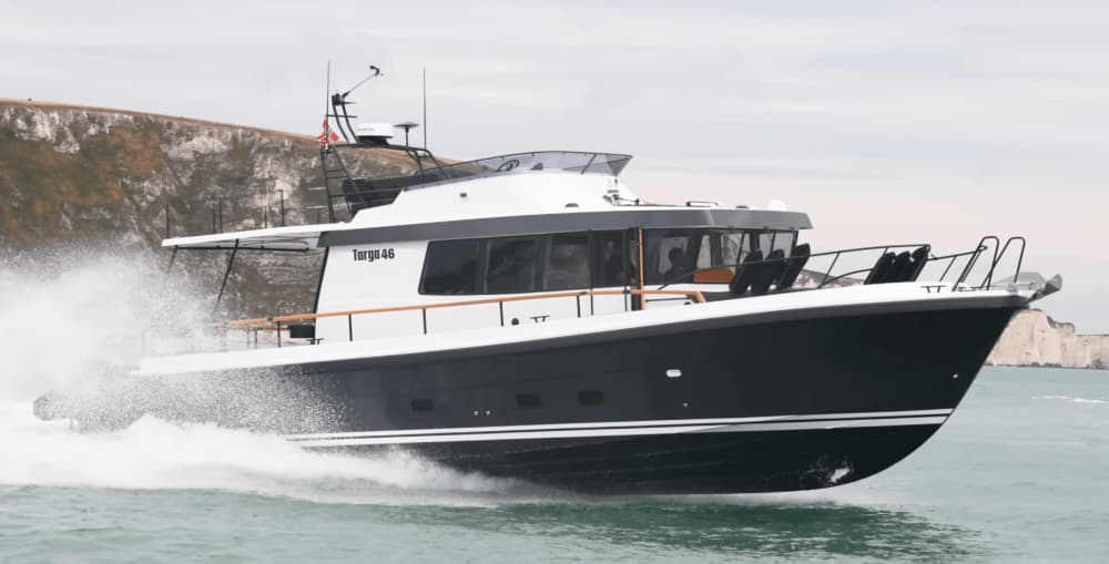 Kapitein Leo - Dagcruise met privéjacht rond Santorini