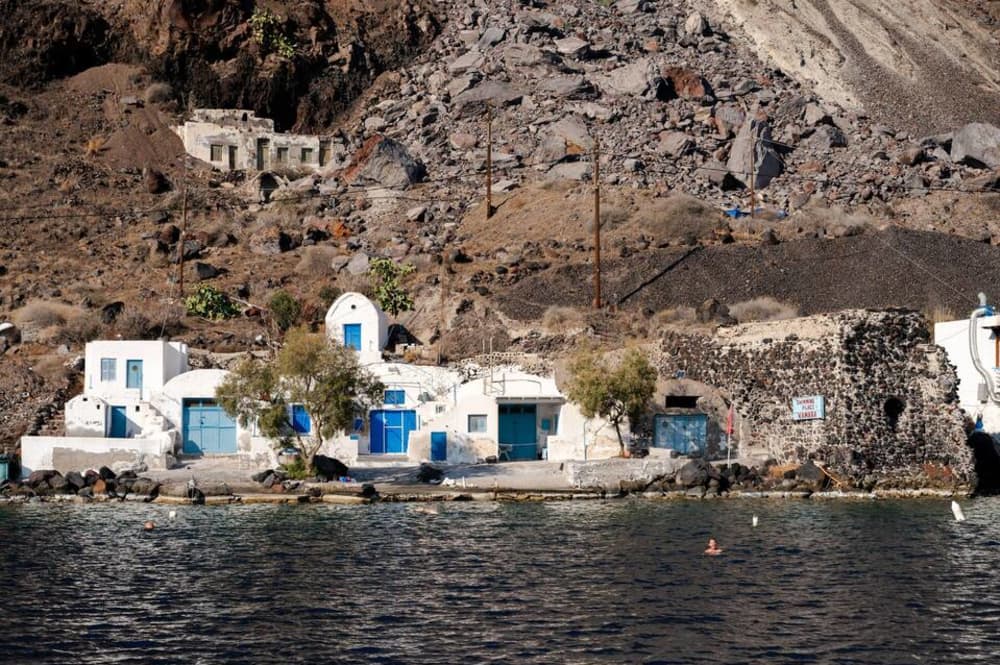 Captain Leo - Private Full-Day Motor Yacht Cruise around Santorini