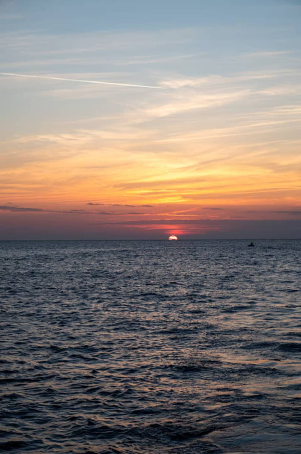Captain Leo - Sunset Private Yacht Cruise around Santorini