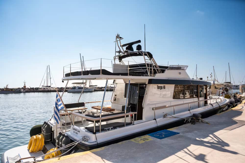 Captain Leo - Sunset Private Yacht Cruise around Santorini