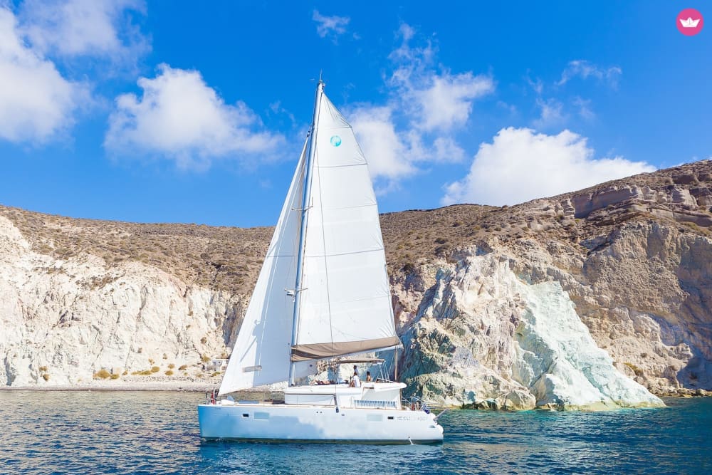 Privé catamarancruise overdag met barbecue, drankjes en vervoer