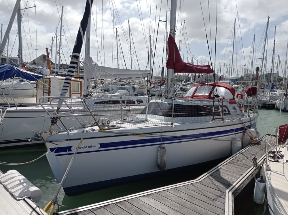 Profitez d'une journée complète de navigation à La Rochelle en voilier.