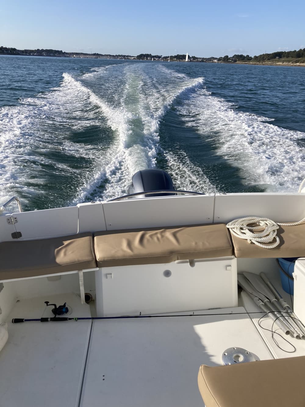 Le meilleur du Golfe du Morbihan se découvre sur l'eau : une journée privée complète en bateau à moteur
