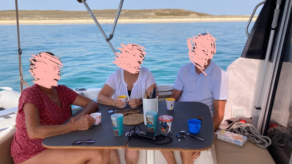 Le meilleur du Golfe du Morbihan se découvre sur l'eau : une journée privée complète en bateau à moteur