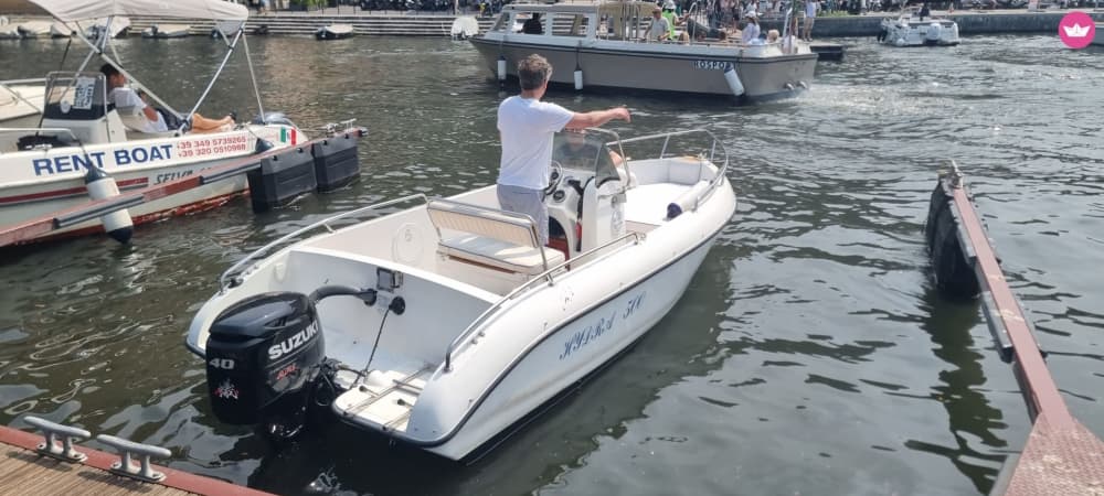 Kurze, bezaubernde Kreuzfahrt auf dem Comer See