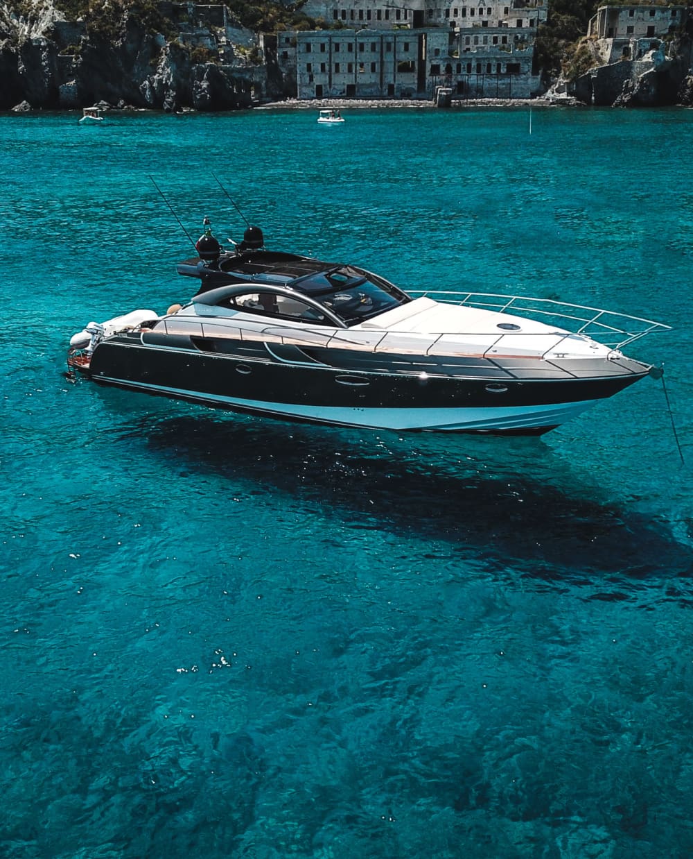 Italienische Träume beginnen auf See: Eine 8-stündige Fahrt durch das Herz von Amalfi