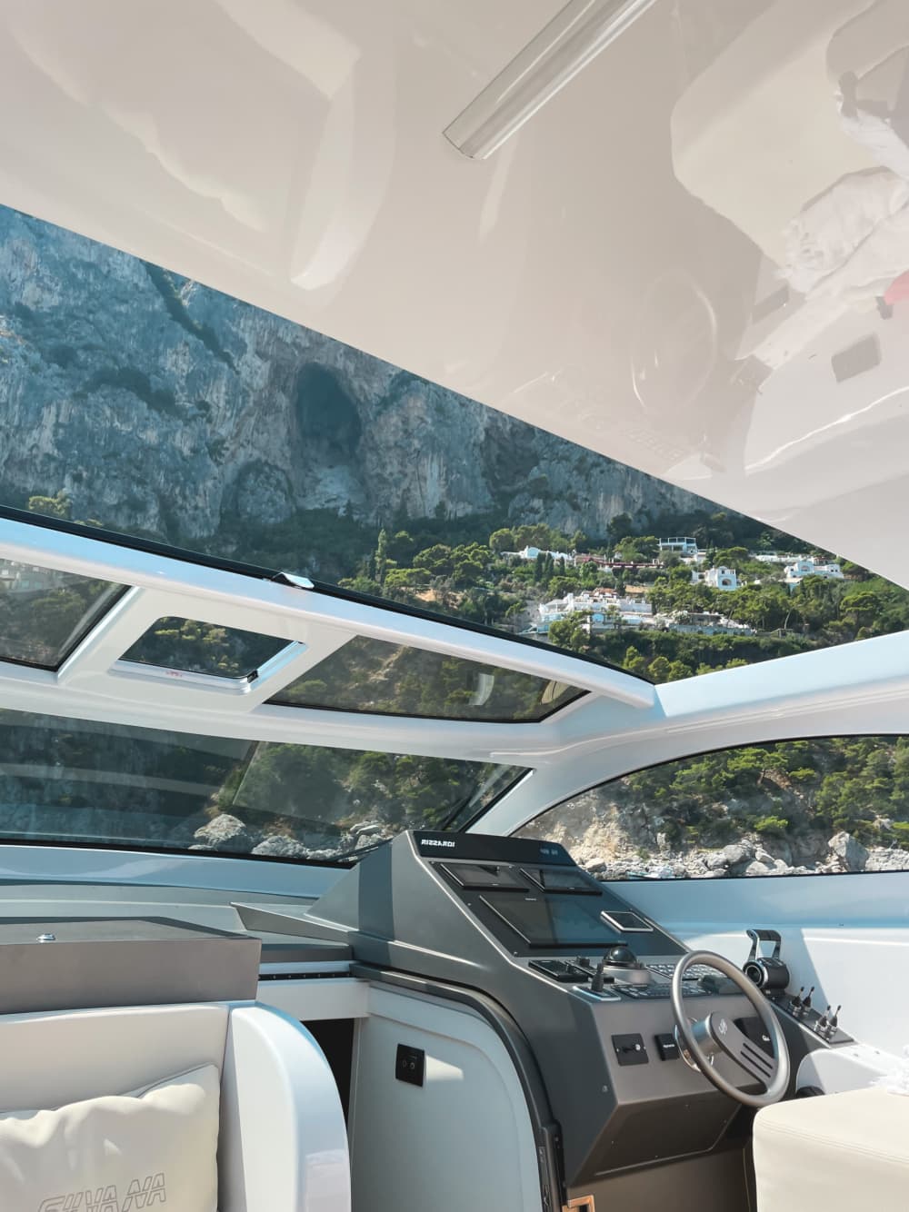 Italienische Träume beginnen auf See: Eine 8-stündige Fahrt durch das Herz von Amalfi