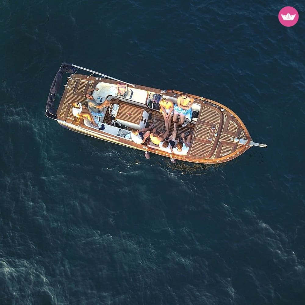 Ganztägiges Abenteuer: Erkunden Sie Budva mit dem Boot