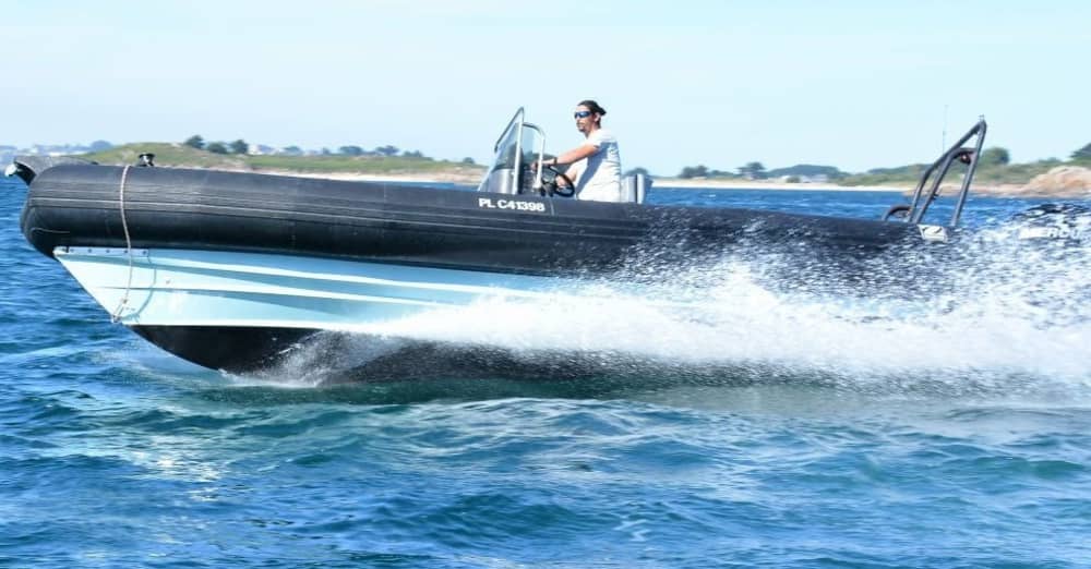 Découvrez Trebeurden en bateau à moteur pendant 8 heures