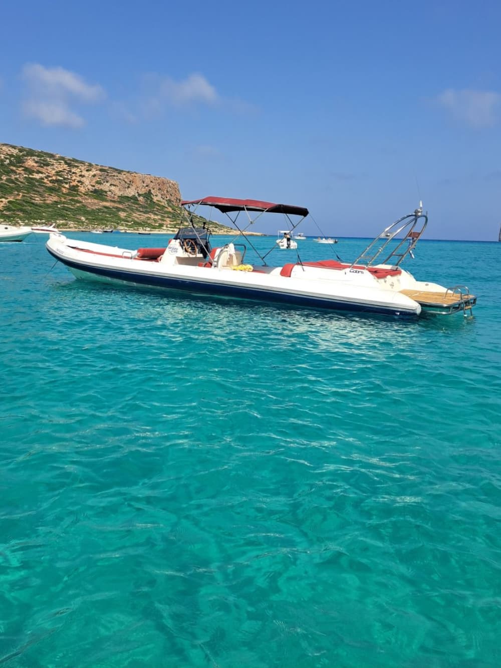 Excursión privada en barco de día completo a la playa de Balos y la isla de Gramvousa desde Chania